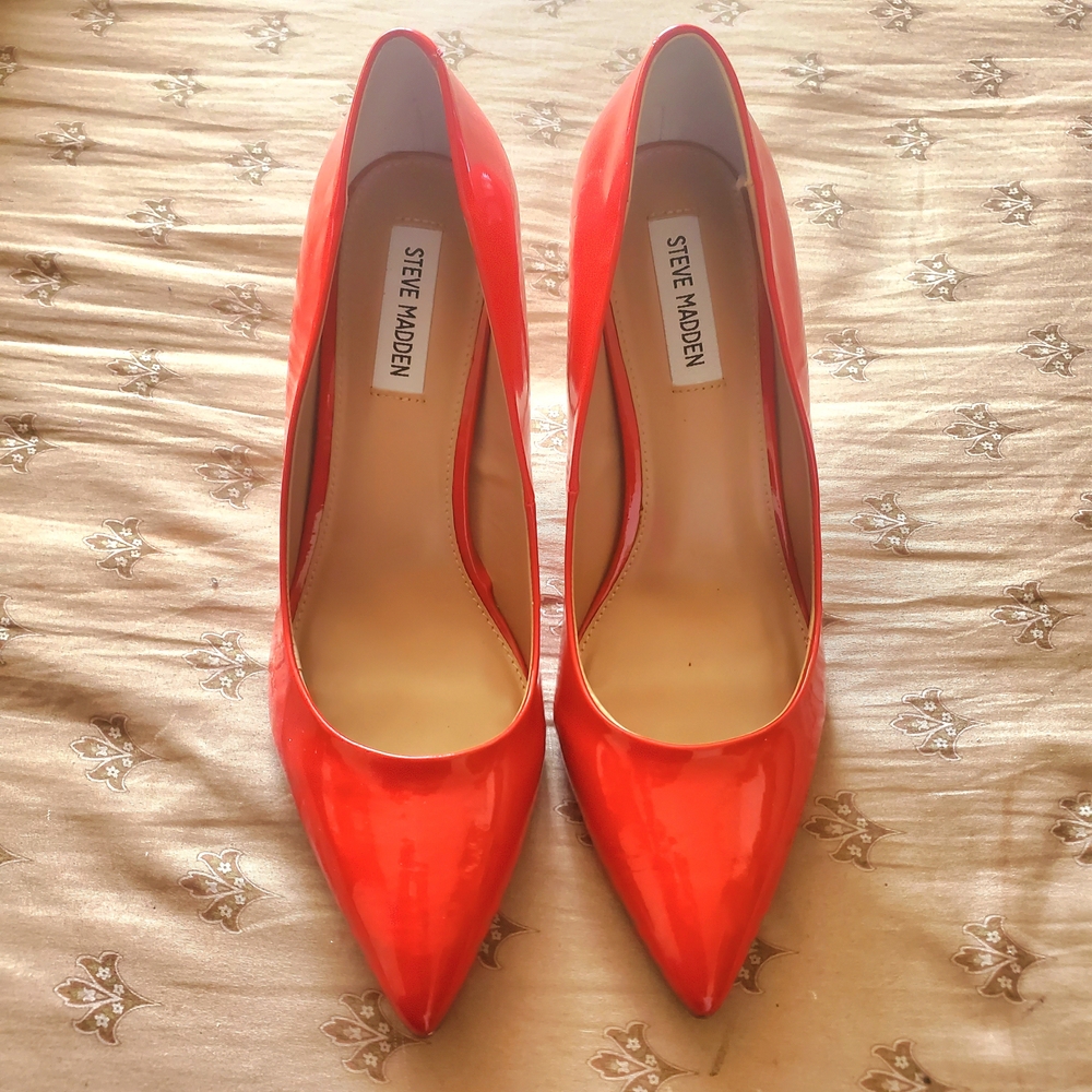 Steve Madden Women's Red Patent Pointed-Toe Pumps
